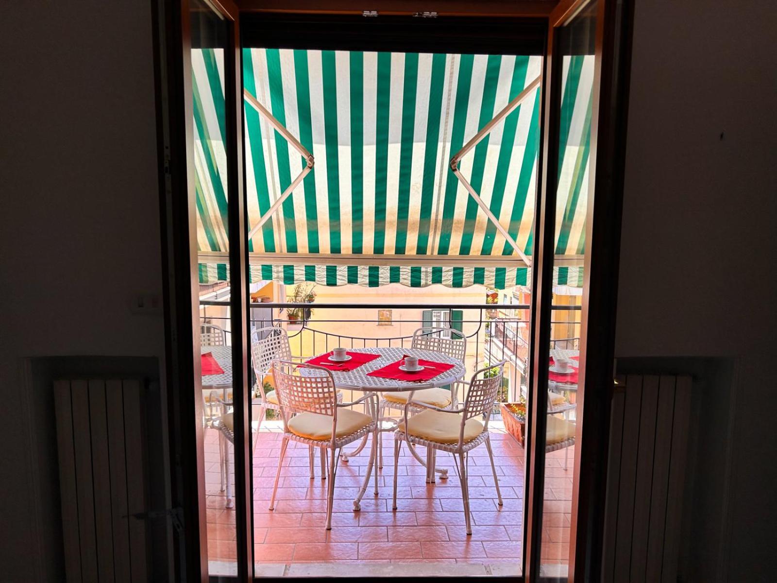 From With Appartement Sorrente