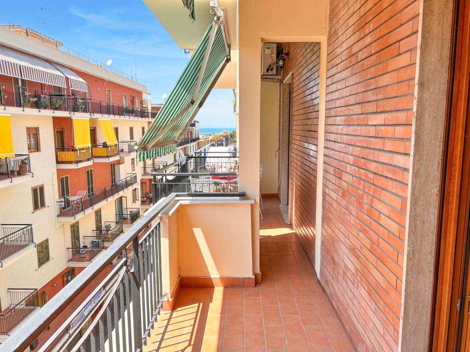 Appartement From With *